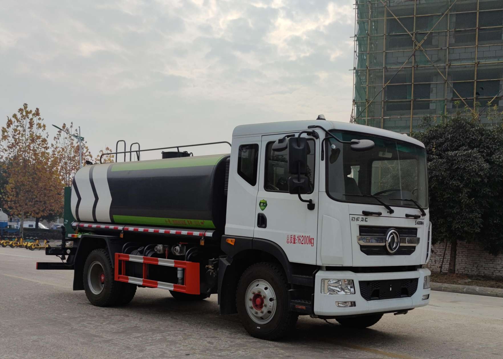 湖北中威专用汽车 洒水车产品中心全解析