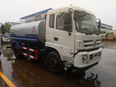 包头5吨洒水车 公路洒水车的实用之选